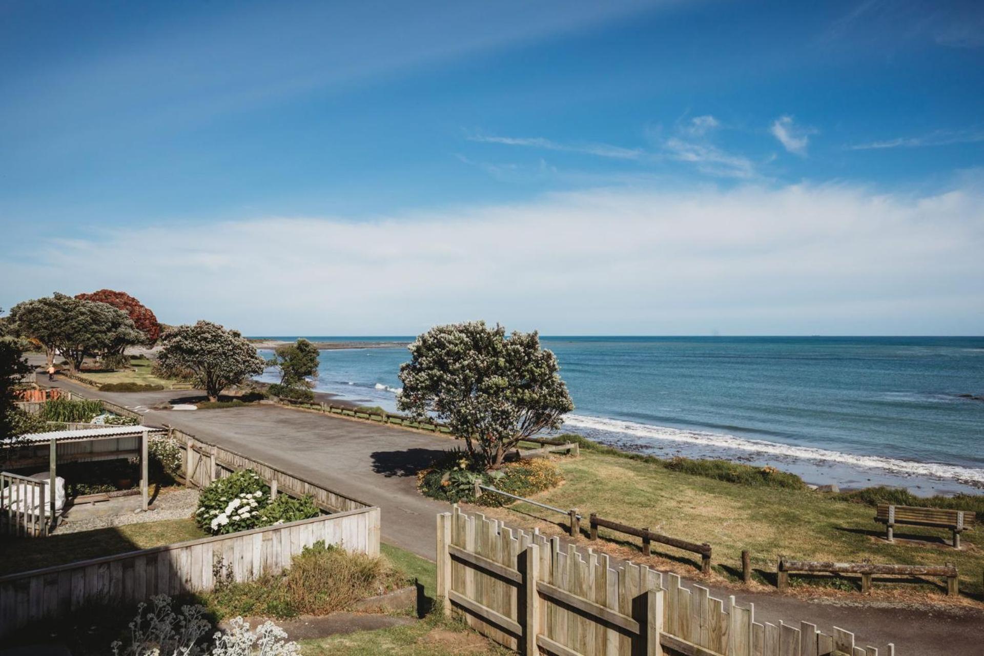 Appartamento Wow On Wanaka Bay New Plymouth Esterno foto
