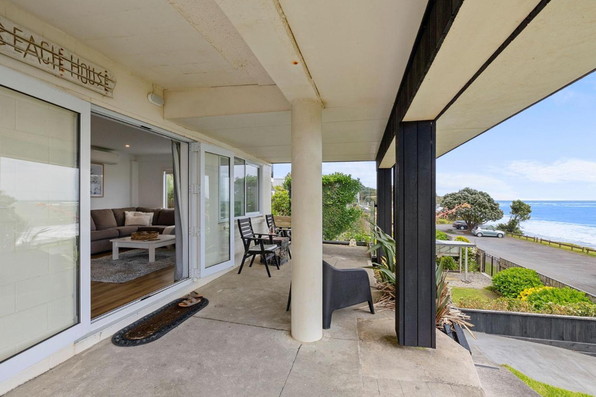 Appartamento Wow On Wanaka Bay New Plymouth Esterno foto
