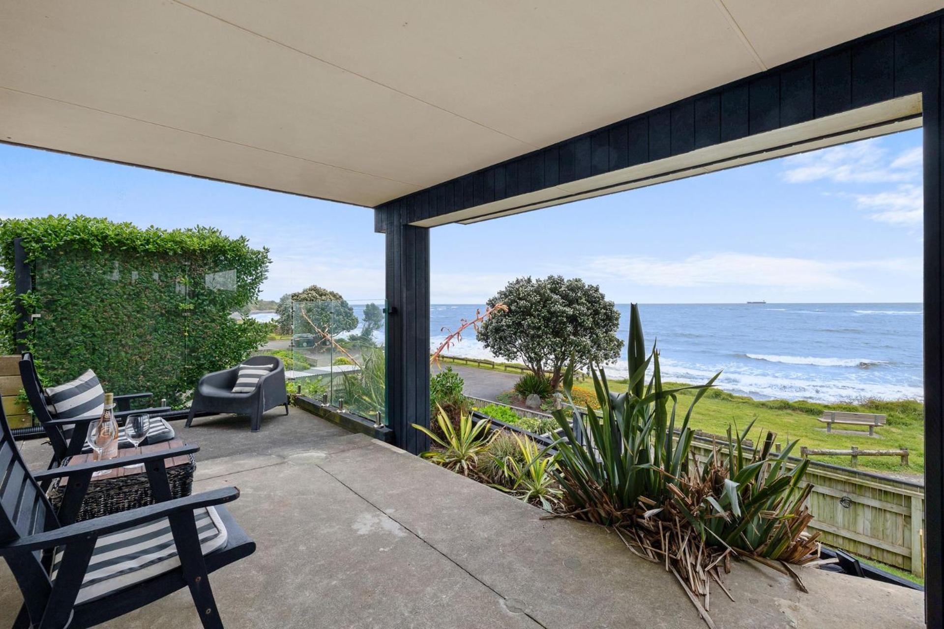 Appartamento Wow On Wanaka Bay New Plymouth Esterno foto