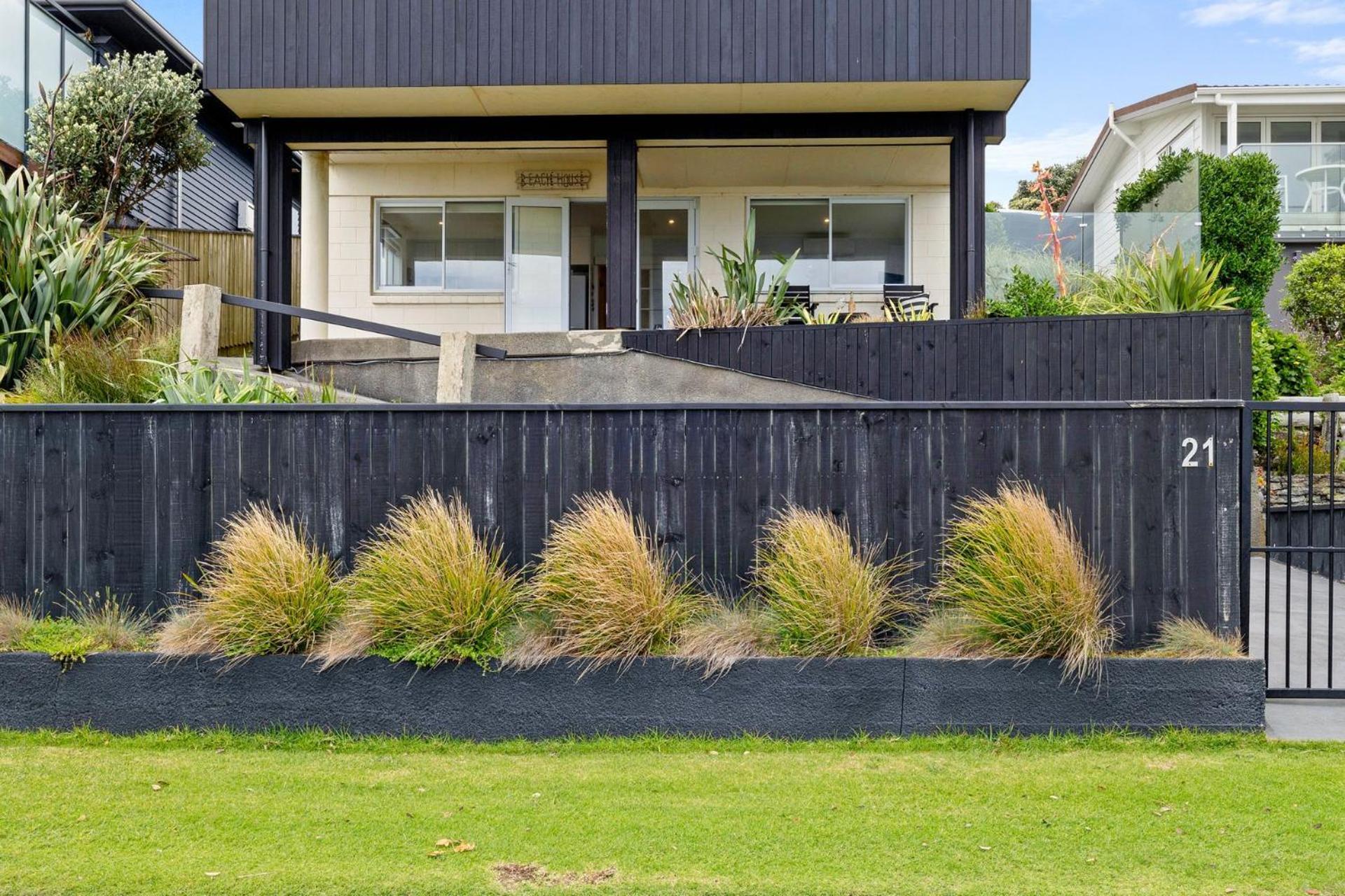 Appartamento Wow On Wanaka Bay New Plymouth Esterno foto